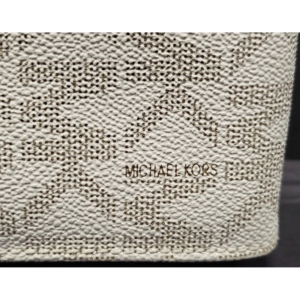 Michael Kors - Fulton White‎ Leather Wallet